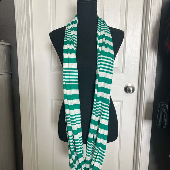 Green and White Stripped Thin Circle Scarf - Picture 2 of 5